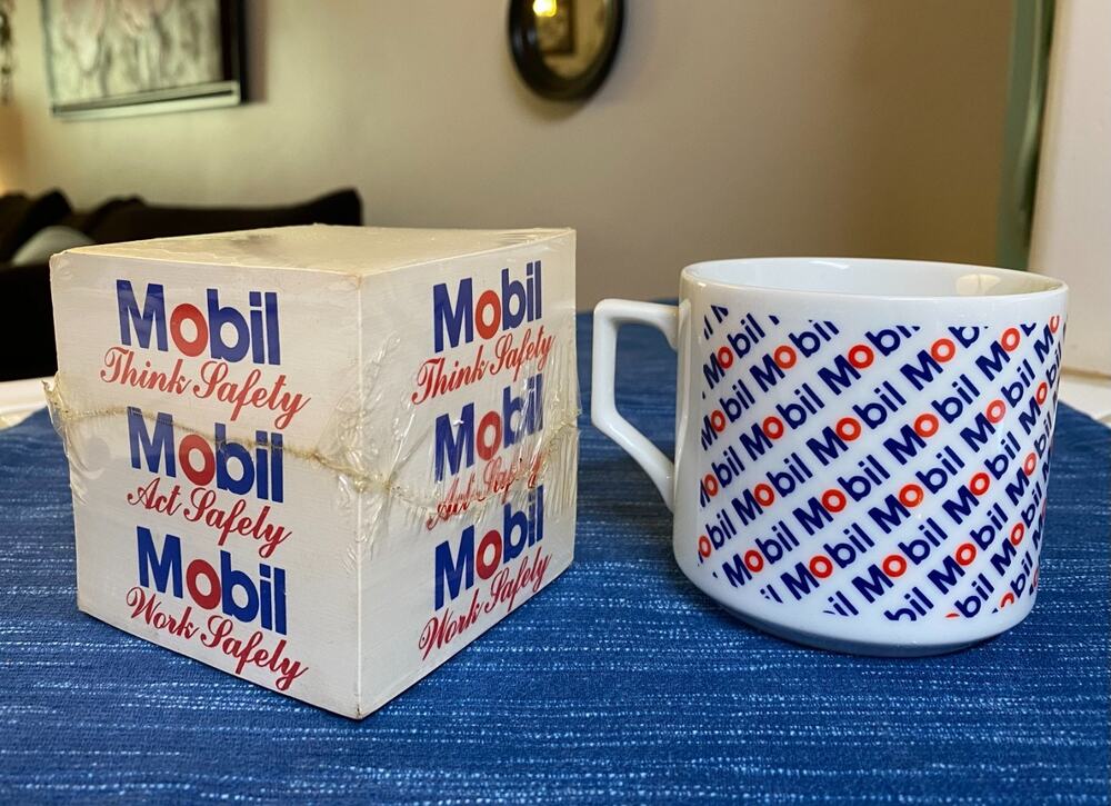 Vintage Mobil Coffee Mug and Sealed Note Pad Gas Oil Oilfield Advertising Gift